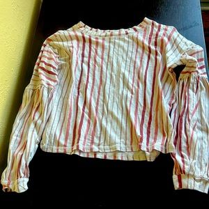 Billabong top size small